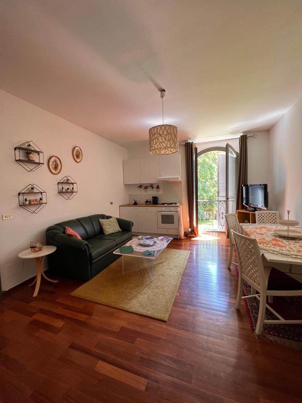 Appartamento In Villa Storica Oleggio Castello Dış mekan fotoğraf